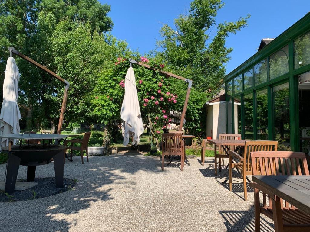 Hotel Logis De Launay 3*