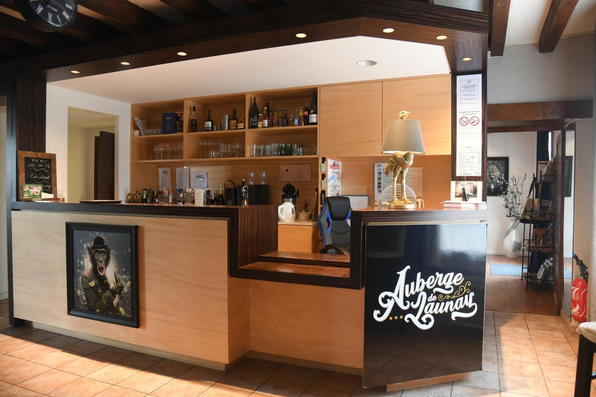 Hotel Logis De Launay 3*